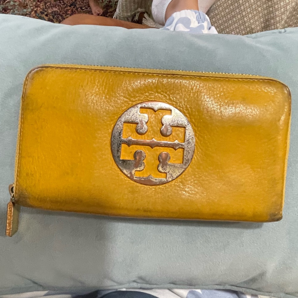 Tory Burch trifold wallet